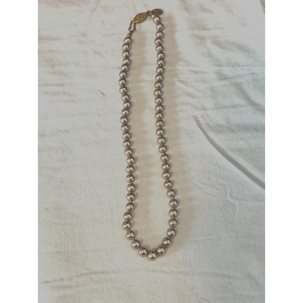 Claire's Vintage Style Faux Pearl Necklace Champagne Filigree Clasp 15"